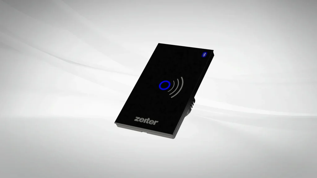 Control de asistencia en la nube vs on-premise con un lector de pared delgado y moderno con sensor de proximidad.